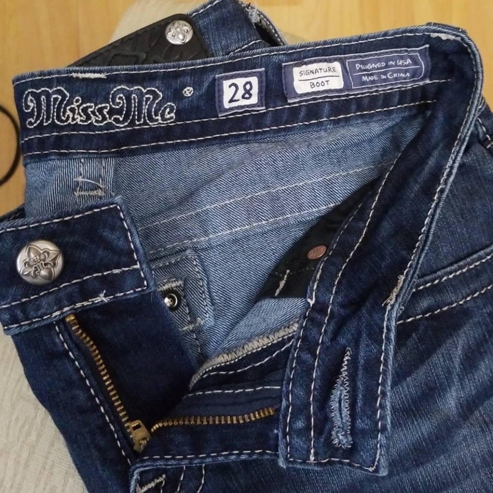 Miss Me Jeans - Picture 3 of 3